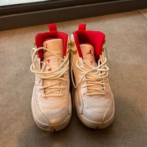 Jordan 12 size 6.5Y